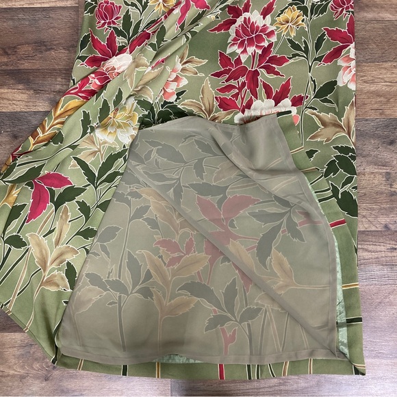 Talbots Floral Silk Skirt Size Medium - Picture 11 of 14